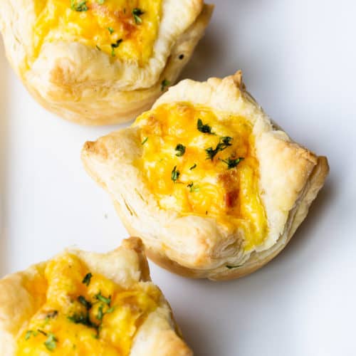 Breakfast Puff Pastry Cups with Bacon, Egg, and Cheese - Delicious ...