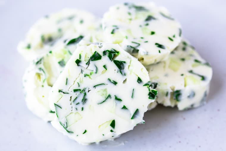 https://deliciouslittlebites.com/wp-content/uploads/2018/04/Garlic-Herb-Steak-Butter-Recipe-4.jpg
