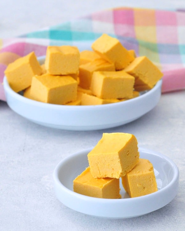 Butternut Squash Fudge Cubs in White Bowls on a light back drop