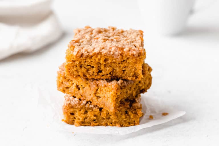 Pumpkin Chai Coffee Cake - Delicious Little Bites