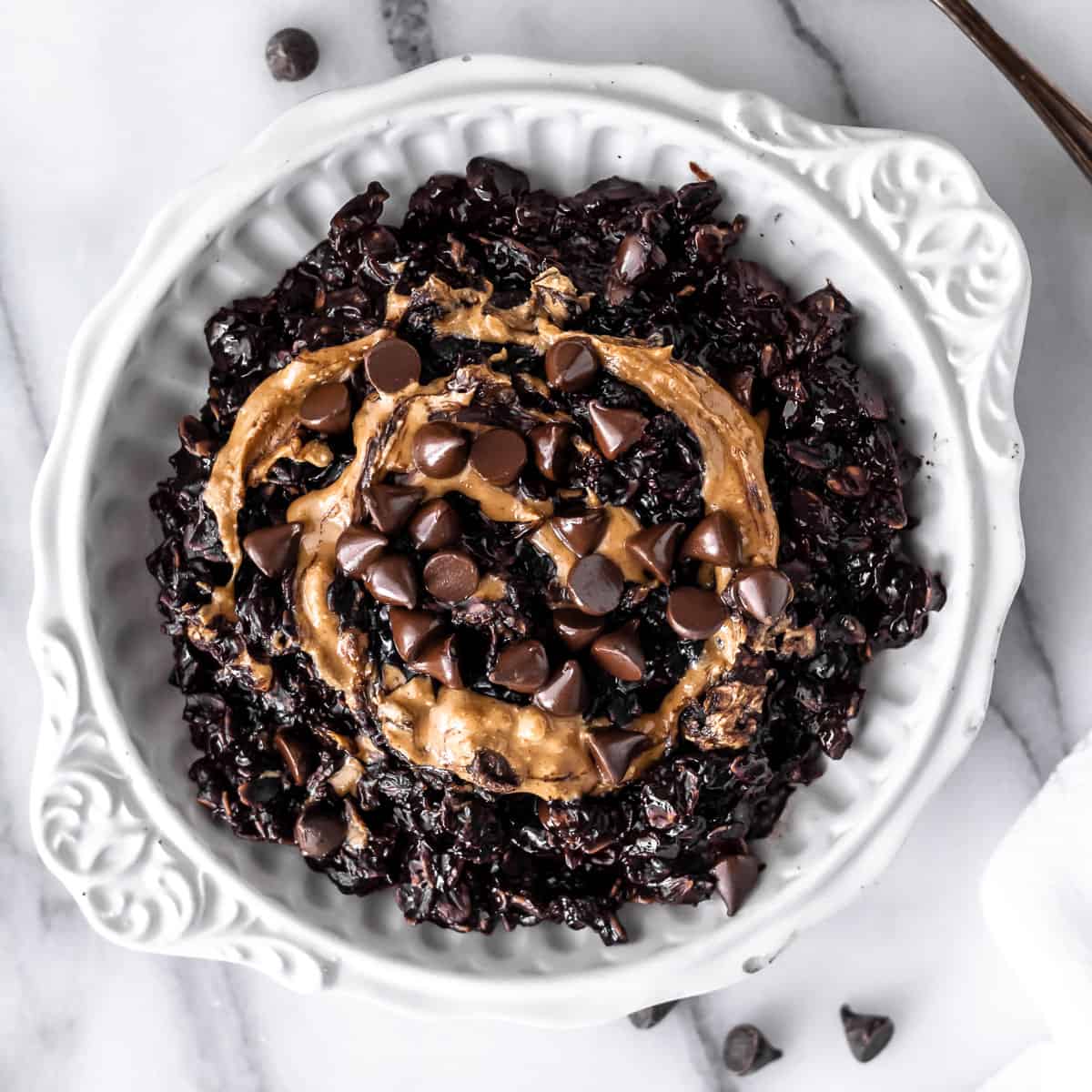 Dark Chocolate Peanut Butter Oatmeal - Delicious Little Bites