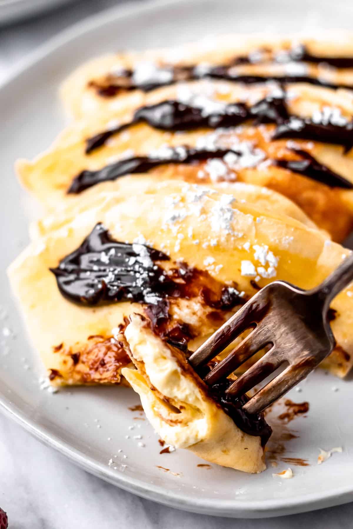 Crepes filled with pastry cream.