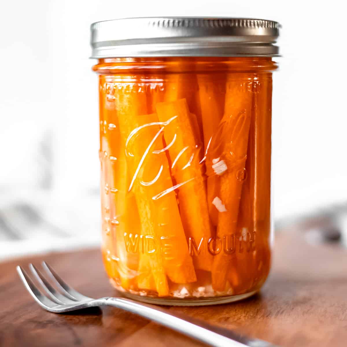 pickled-carrots-delicious-little-bites